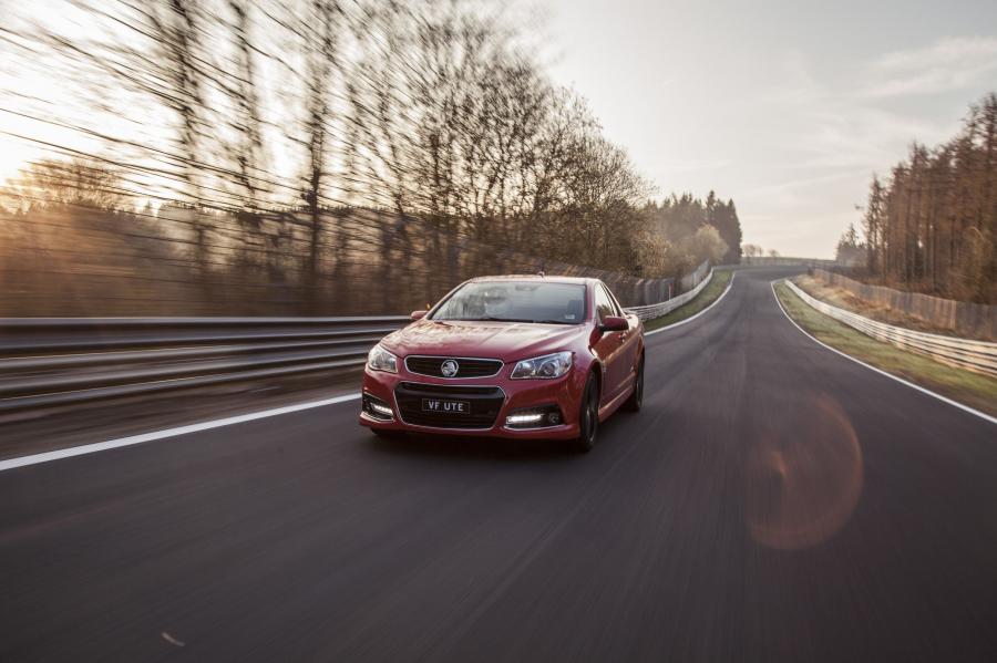  Holden VF SS Redline Ute At The Nurburgring 2013 года  (фото 13 из 19)